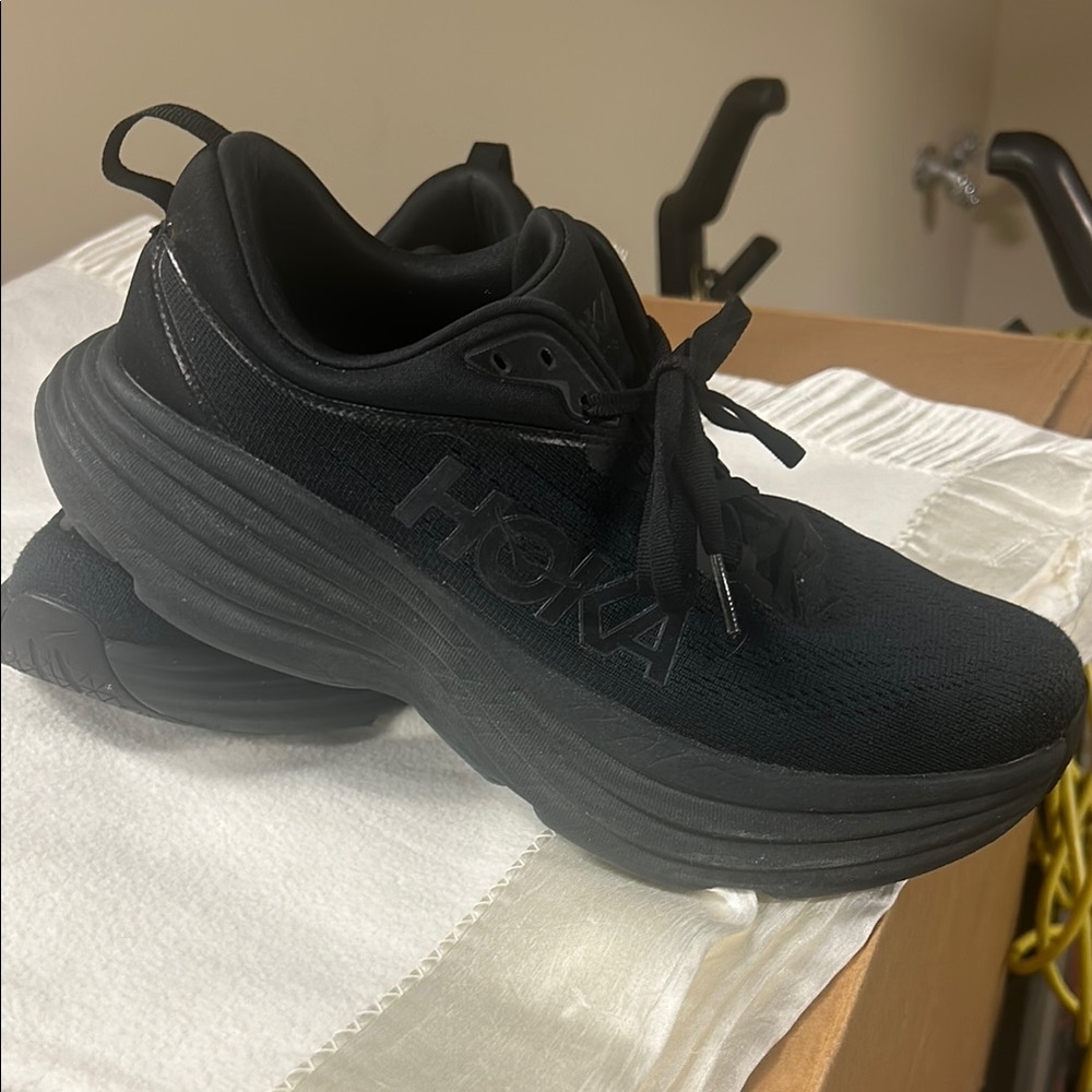 Hoka Bondi 8 Black Sneakers
